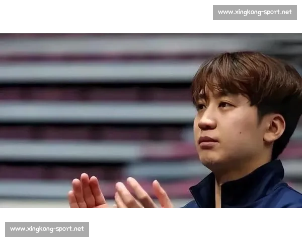 告别冰面人气选手宣布退役，粉丝泪洒现场